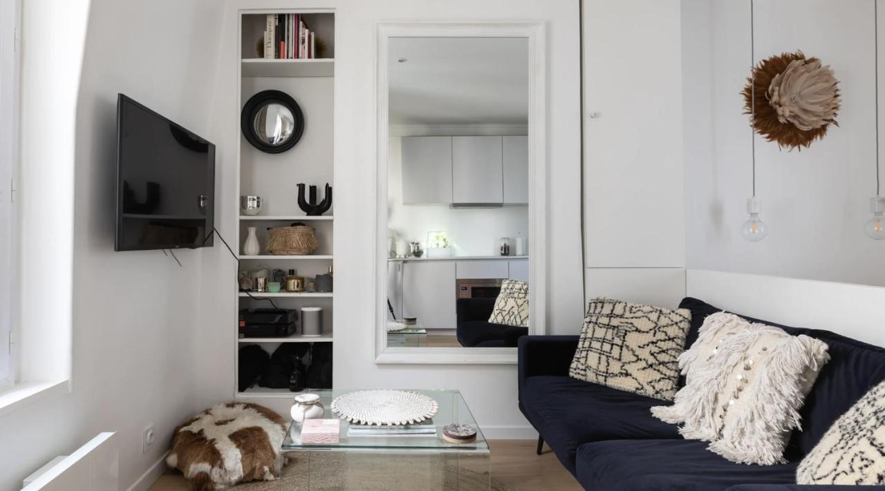Charming Parisian Next To The Eiffel Tower Appartamento